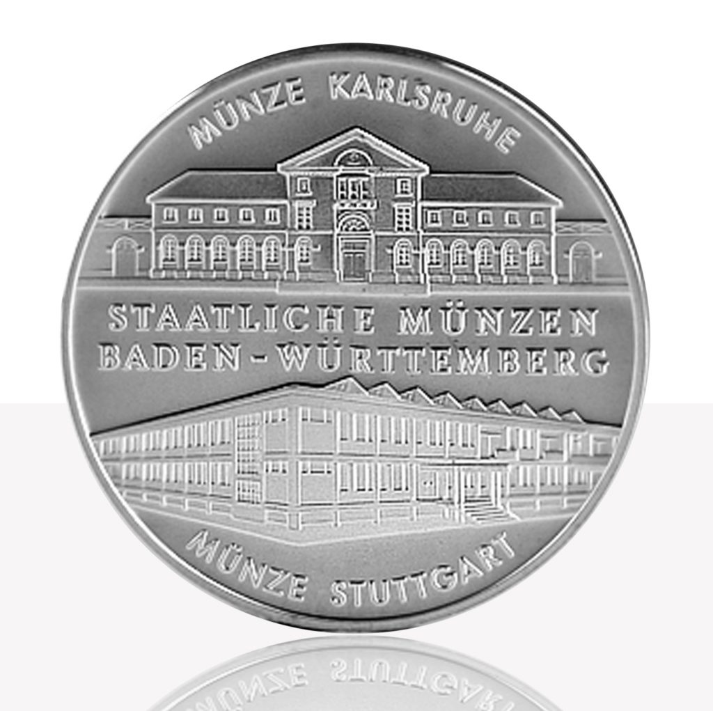 Die Medaille zeigt auf der Vorderseite die Münzgebäude in Stuttgart und Karlsruhe, auf der Rückseite ist das Landeswappen mit den Leitmünzen seit 1826 zu sehen.