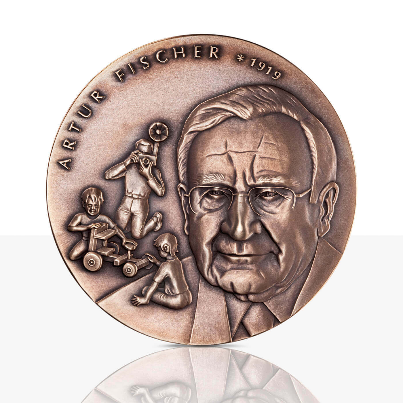 Vorderseite Kunstmedaille Fischer Bronze